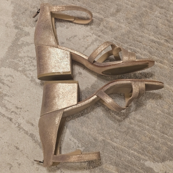 Eileen Fisher Jazzy Heel Sandals  Gold Platinum Leather Block Strap 9 - Picture 6 of 16